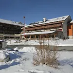 La Pradella 3*