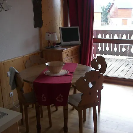 La Pradella 3*