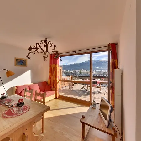 Aparthotel La Pradella 3*