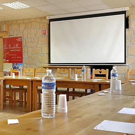 Aparthotel La Pradella 3*